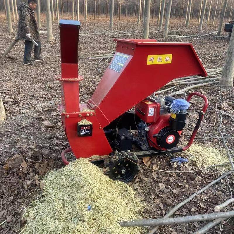园林树枝枯木粉碎机柴油小型秸秆干湿树叶碎枝机粗细树枝碎木机