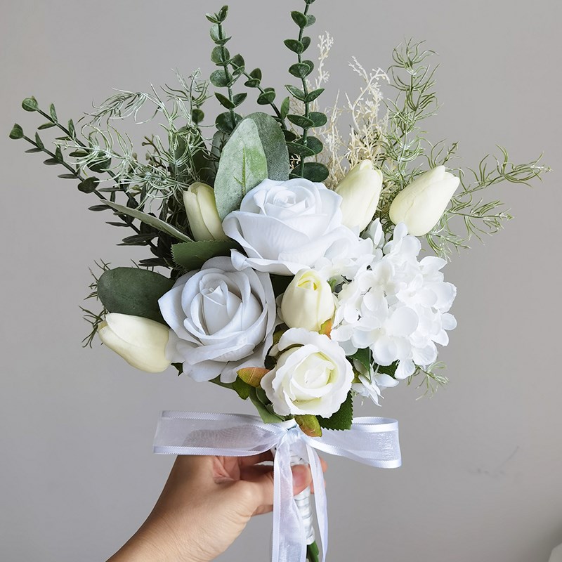 in风新娘结婚手捧花领证拍照跟拍道具白色郁金香玫瑰手工仿真花
