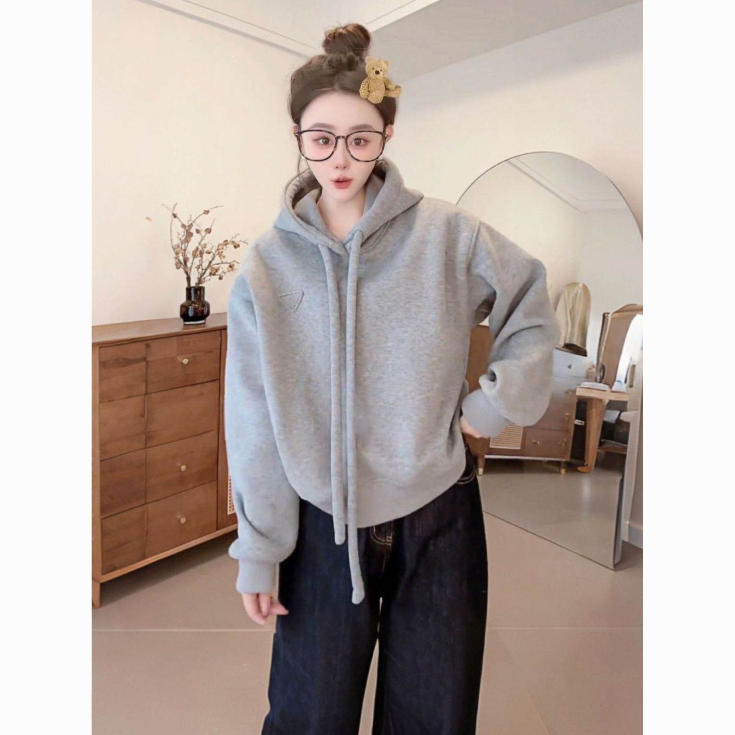 灰色连帽卫衣女款秋春季2026新款爆款小个子时尚洋气加绒加厚上衣