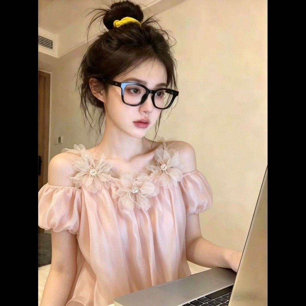 甜辣妹立体花朵吊带泡泡袖雪纺衫女夏季款性感露肩短袖超仙上衣