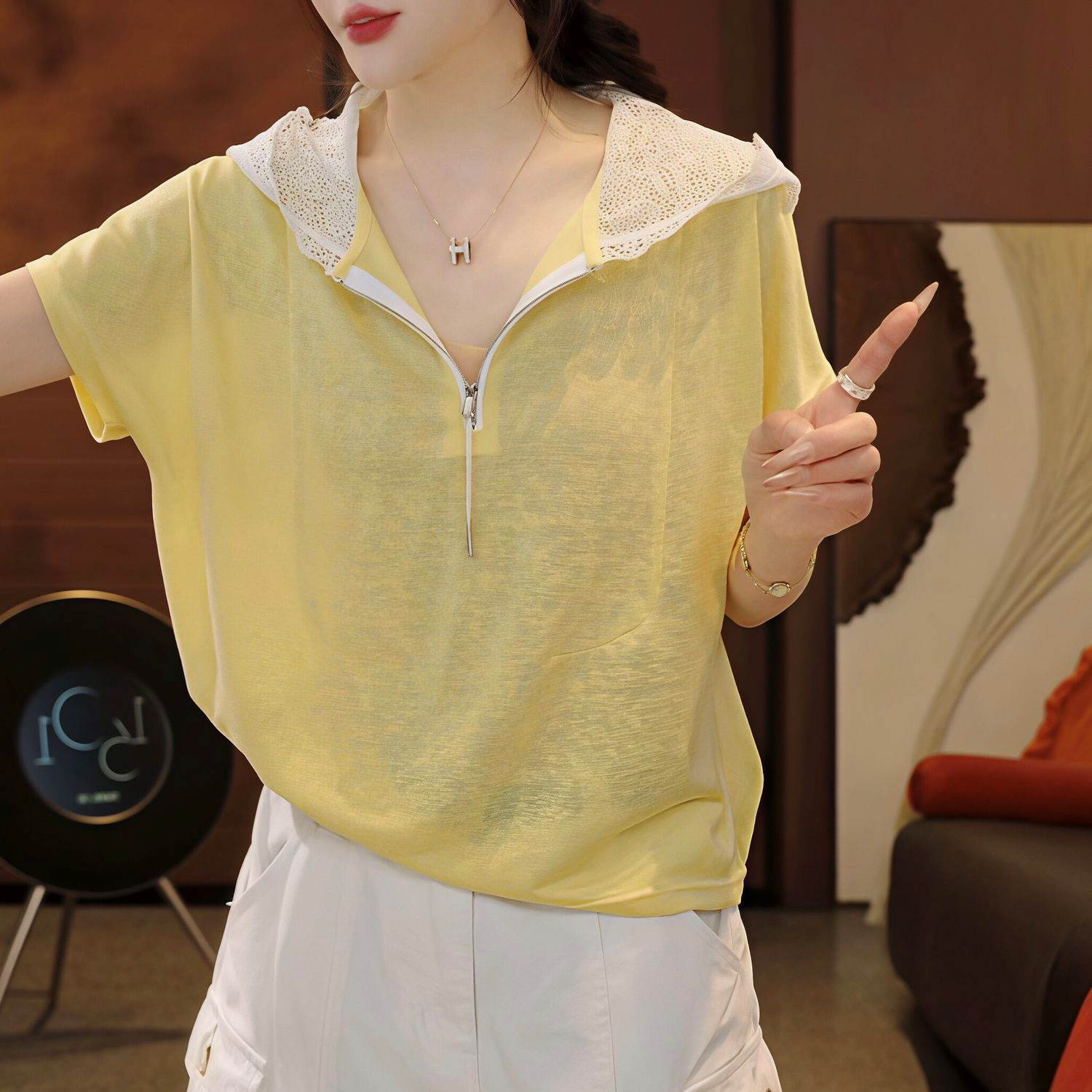 减龄蕾丝拼接连帽短袖恤女夏季新款休闲百搭显瘦薄条纹上衣新品