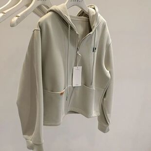 2025秋冬新款简约纯色休闲运动风短款连帽开衫卫衣女拉链宽松外套