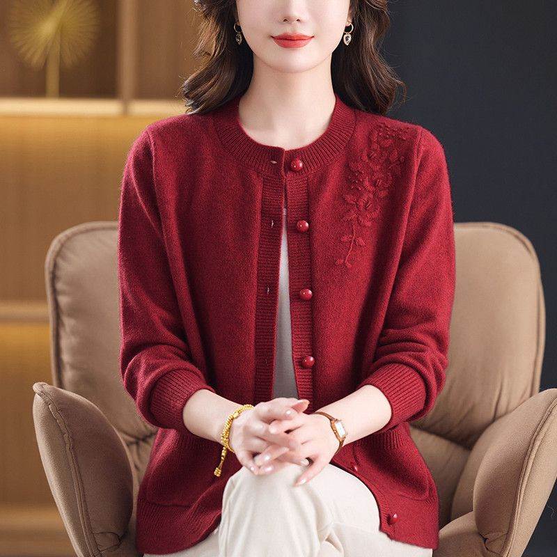 中老年妈妈装2026薄款绣花开衫春秋毛衣女外穿秋洋气大码针织外套
