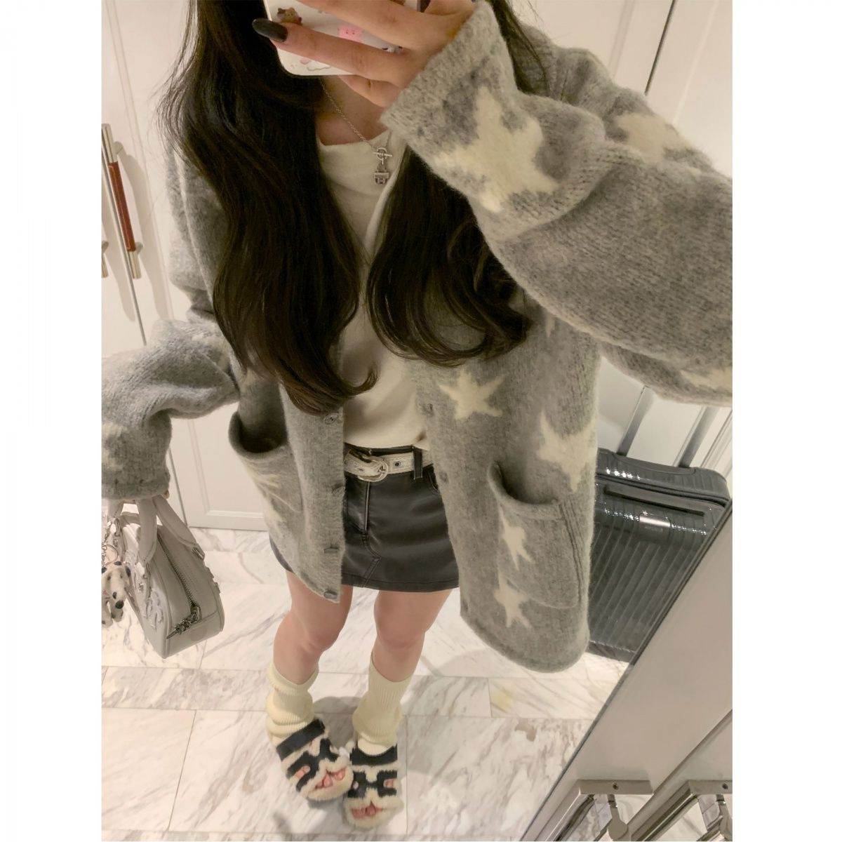 法式小香风减龄灰色五角星毛衣开衫女春秋季设计感双口袋针织衫