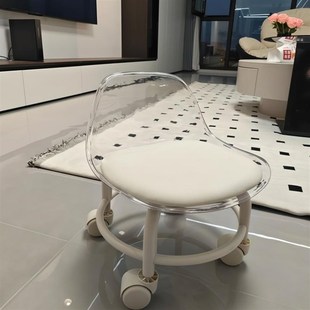 家用靠背小椅子滑轮矮凳万向轮小凳子儿童带轮子塑料靠背椅久坐