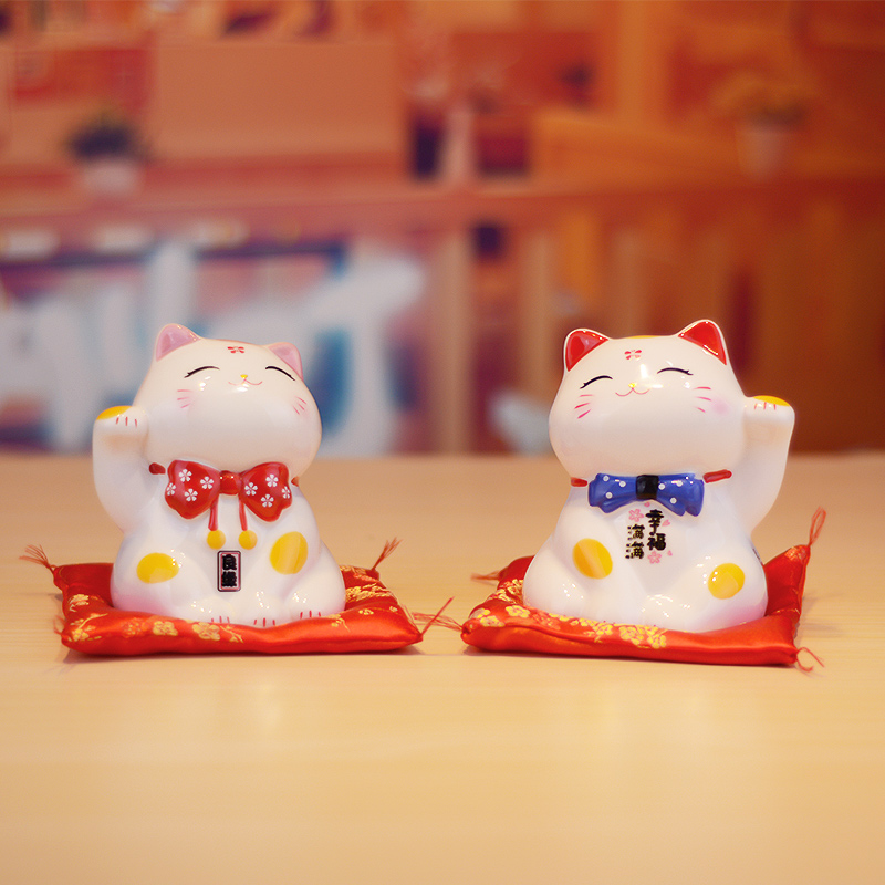 招财猫摆件存钱储蓄罐小号发财猫开业家用前台办公室车载迷你礼品