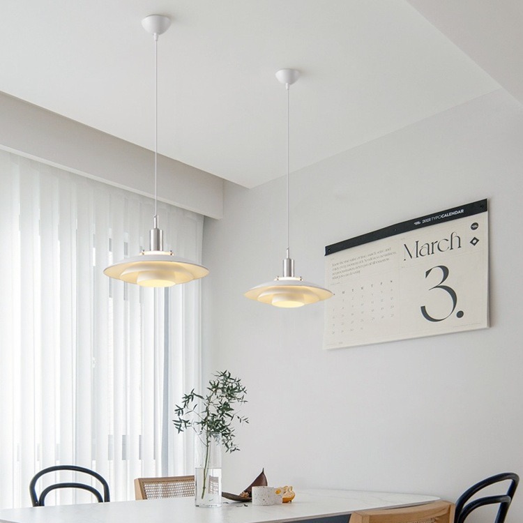 北欧餐厅吊灯丹麦现代简约网红飞碟创意民宿ph5奶油风日式餐桌灯