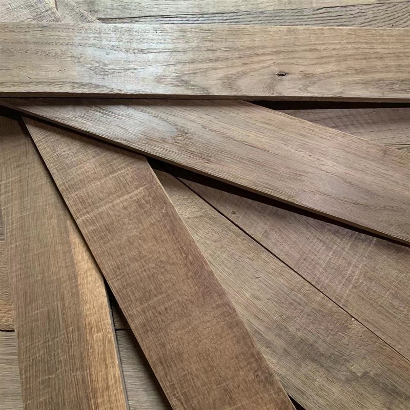 老榆木实木地板风化纹理老木板酒吧民宿复古装饰护墙板悬吊式天花