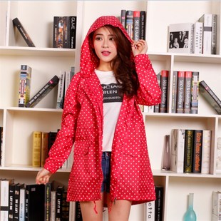 波点 夏季 超轻薄透气大码 雨衣短款 可收腰徒步登山防水雨披男女时尚