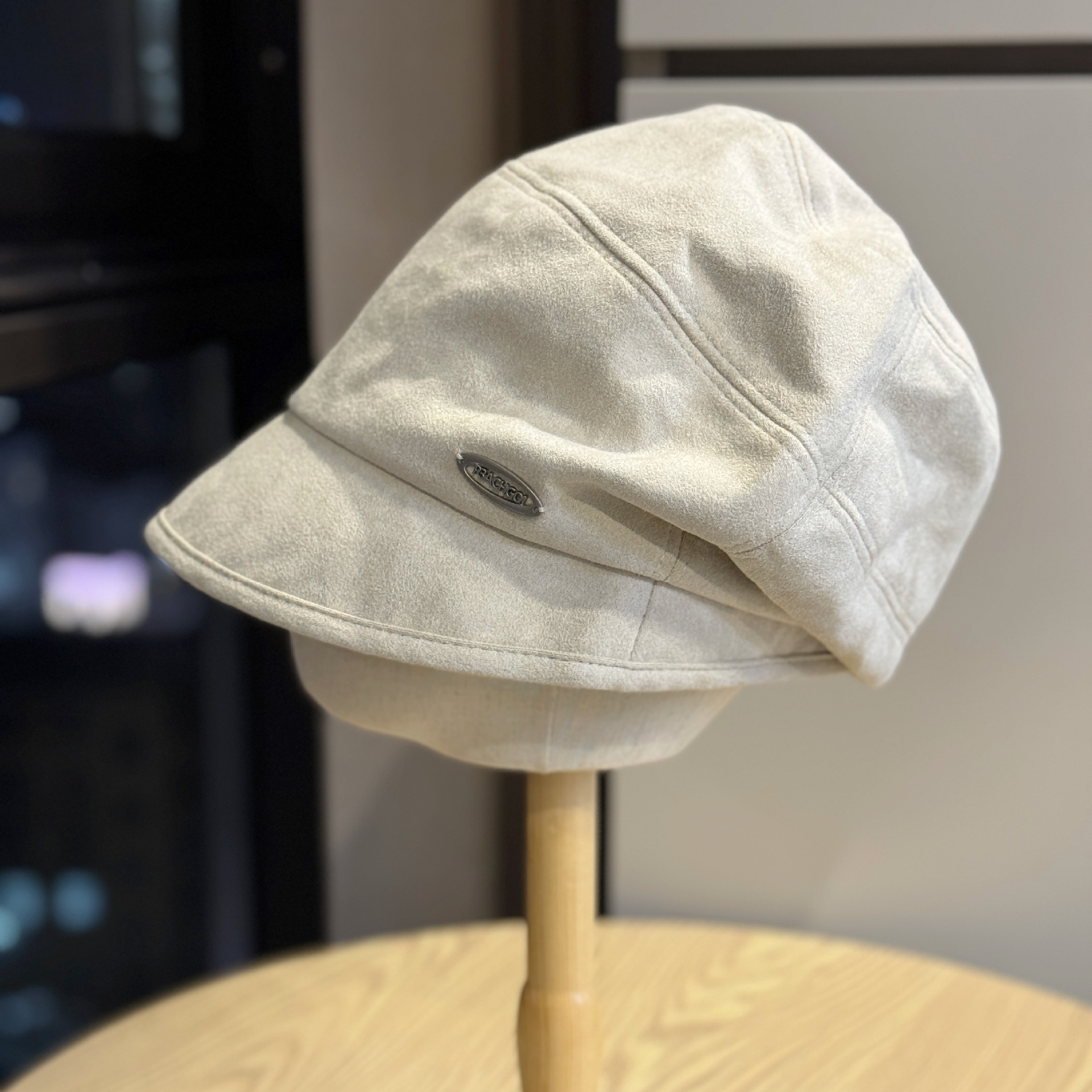 女冬季秋季春秋季实拍米白帽子