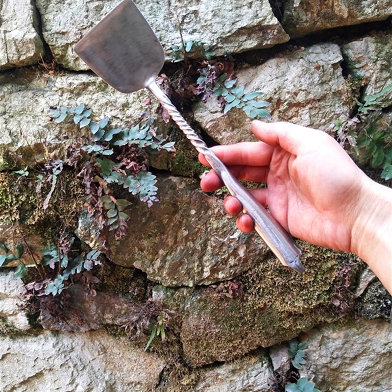 瞿氏加厚铁铺锅铲平头铲煎饼铲家用304不锈钢纯手工锻打一体成