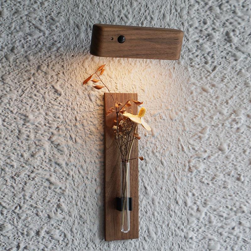 JIYI墙面墙壁美化免打孔免钉小众质感简约装饰黑胡桃实木小花器瓶