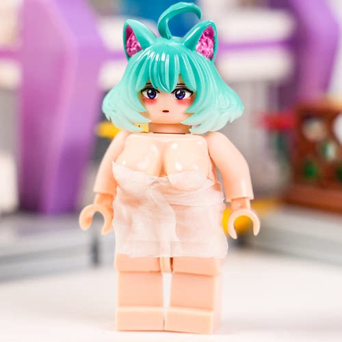 初音未来可动大胸女士积木人
