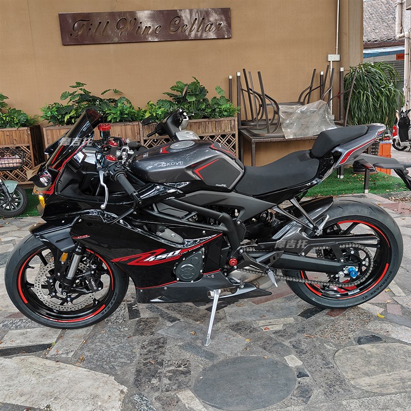 适用凯越450RR改装链条盖 后挡泥板装饰罩无损安装外壳链条盒配件