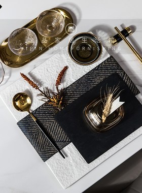 逸品家居样板间餐厅餐盘黑白色系餐具套装大理石托盘北欧软装组合