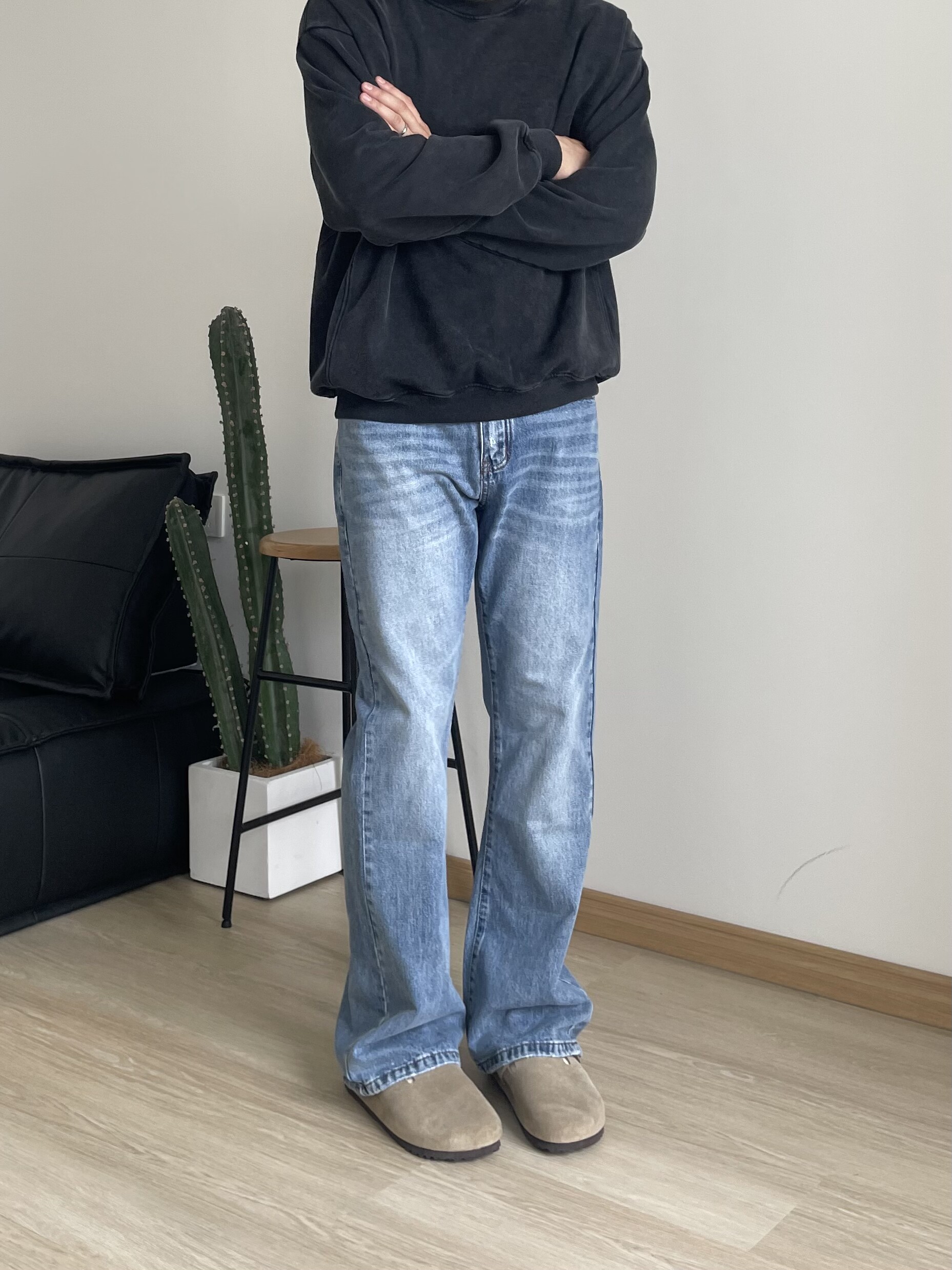 美式复古浅蓝水洗牛仔裤男春秋季高级感宽松微喇ins潮牌直筒裤子