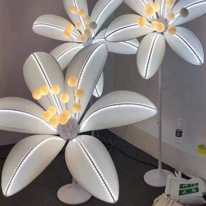 新款婚庆道具牡丹花发光路引灯婚礼舞台花瓣灯光背景布置摆件舞台