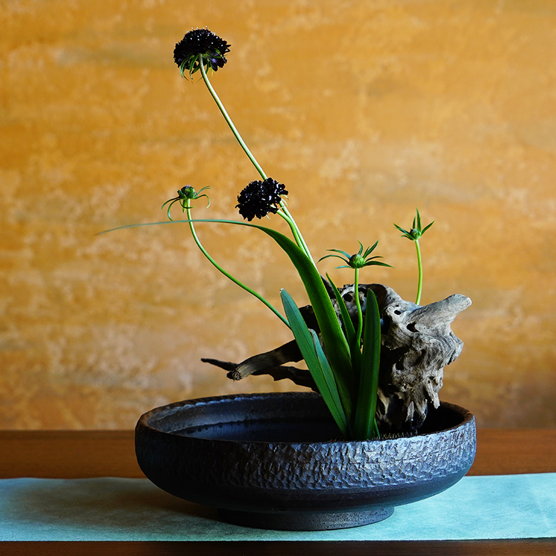 肌理深色粗陶禅意花器日式剑山插花器水洗小原流中式花艺器皿花盆