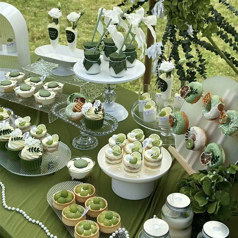 白绿色小预算甜品台婚礼宝宝宴茶歇寿宴开业森系甜品台展示架摆件