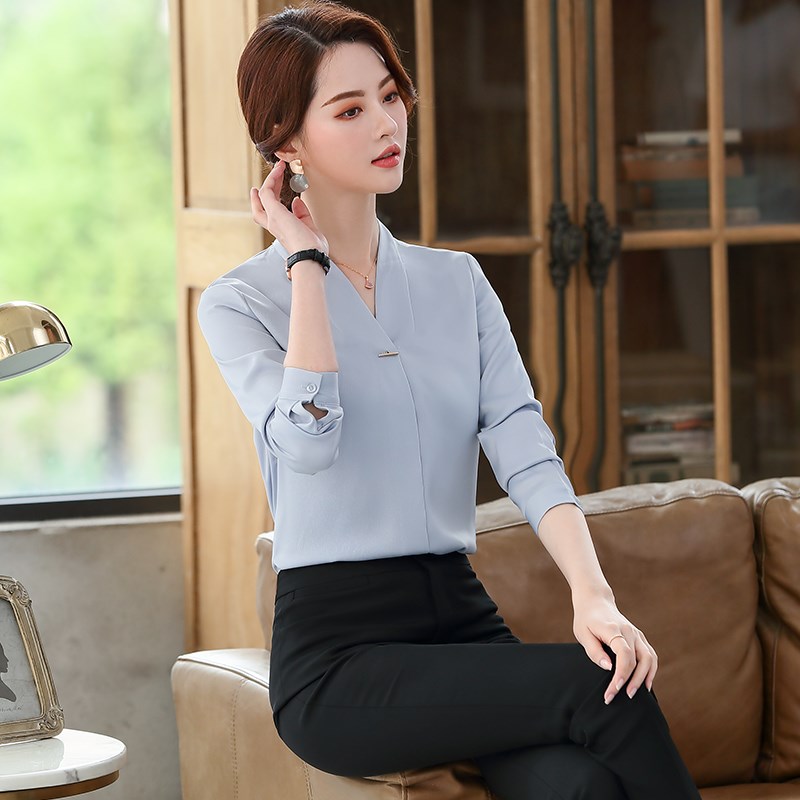 白色雪纺衬衫女秋季工作服长袖V领宽松职业上衣无领衬衣长袖套装