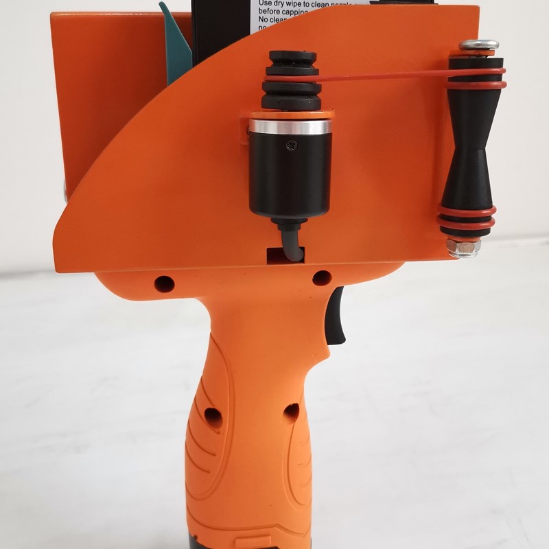 澳捷热发泡AU-254C2金属塑料纸箱日期25.4MM一寸大字符手持喷码机