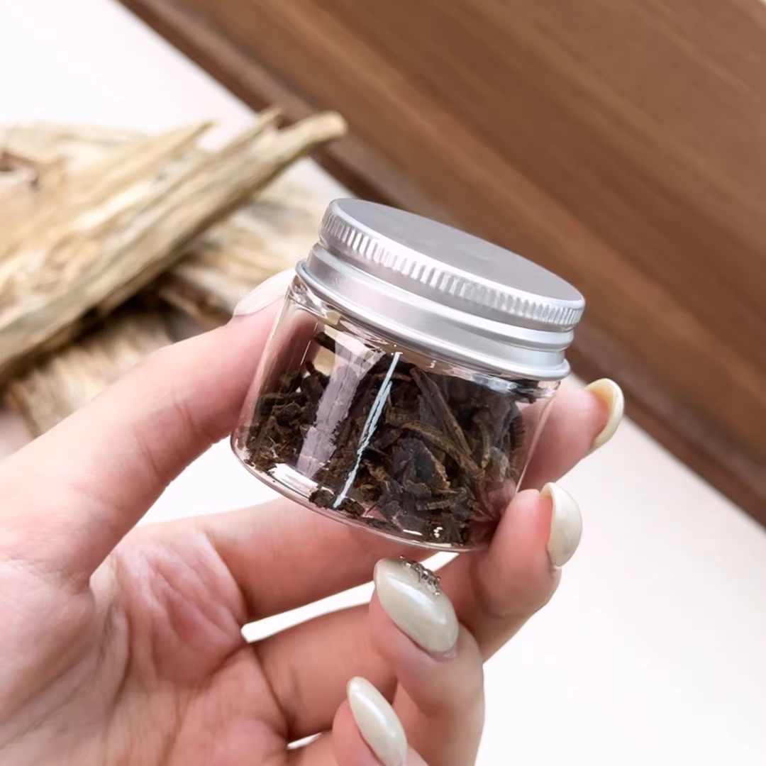 HUI DOR FOOK/许多福国香奇楠勾丝 1克