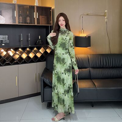 151法式碎花长袖连衣裙女装2026春季小众气质新款收腰显瘦长裙