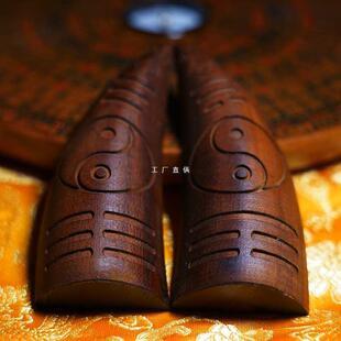 天然雷击木圣杯枣木法卦把件牛角扣纯手工雕刻