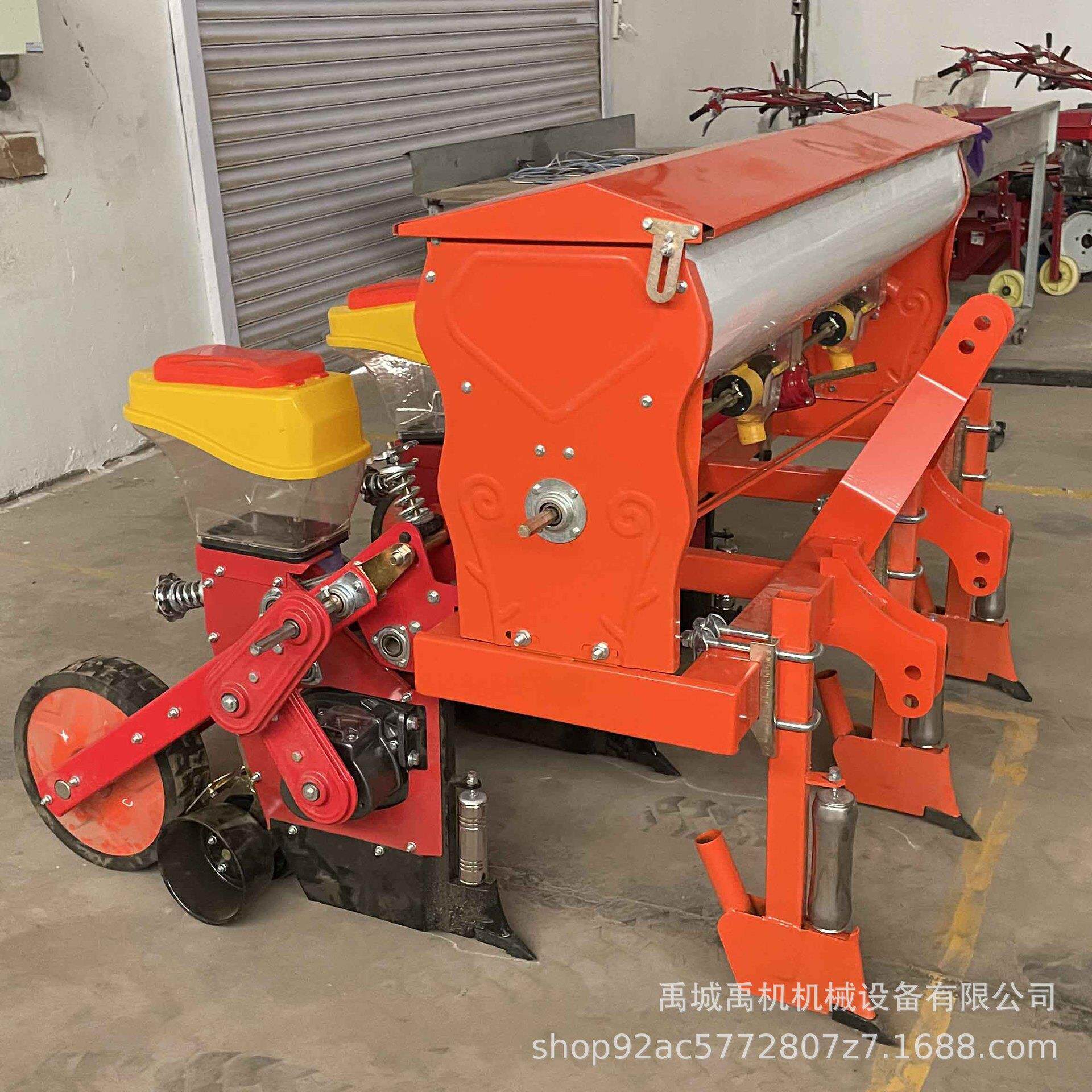 悬浮式玉米精播机免耕玉米大豆播种机仿地形悬浮款玉米播种施肥机