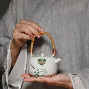 纯手绘鱼戏莲花小提梁壶功夫茶具家用泡茶壶釉下彩