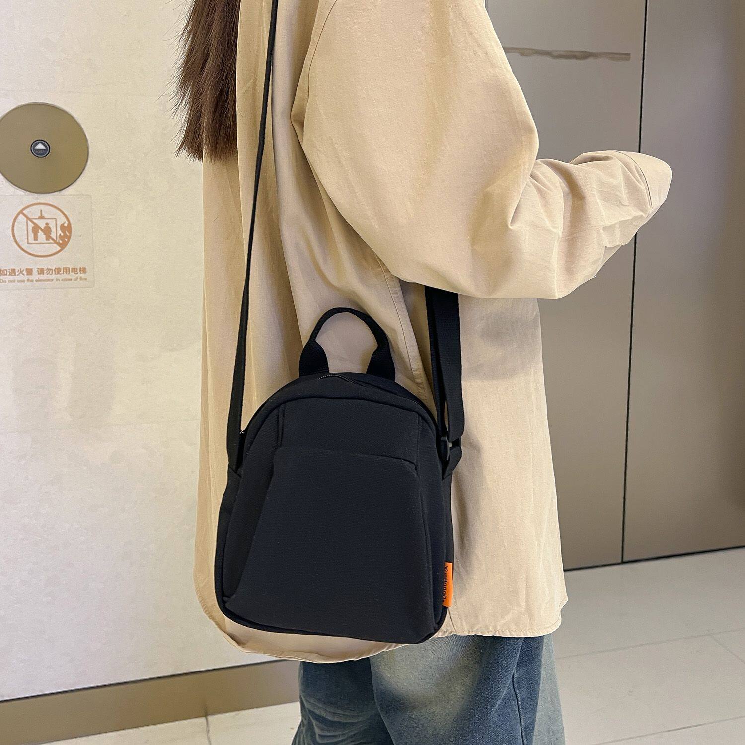 小包斜挎包男日系休闲挎包文艺帆布包学生简约纯色百搭单肩包背包