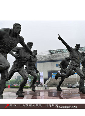 玻璃钢仿铜人物雕塑景观广场铸铜骑自行车人物铜雕抽象人物定制做