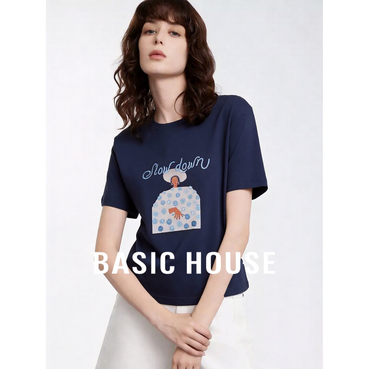 Basic House/百家好简约印花短袖T恤女夏时尚宽松圆领上衣藏蓝色