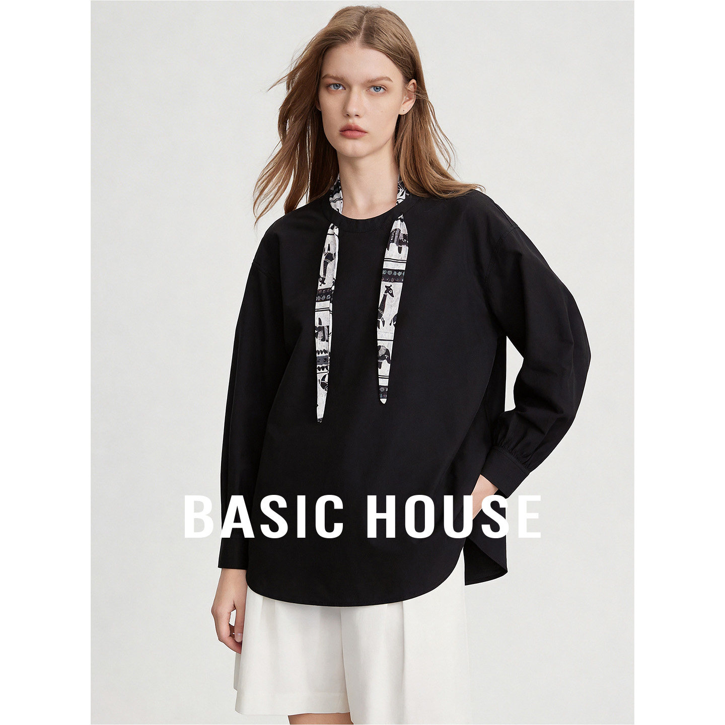 Basic House/百家好黑色不规则下摆设计衬衫女秋季莱赛尔长袖上衣
