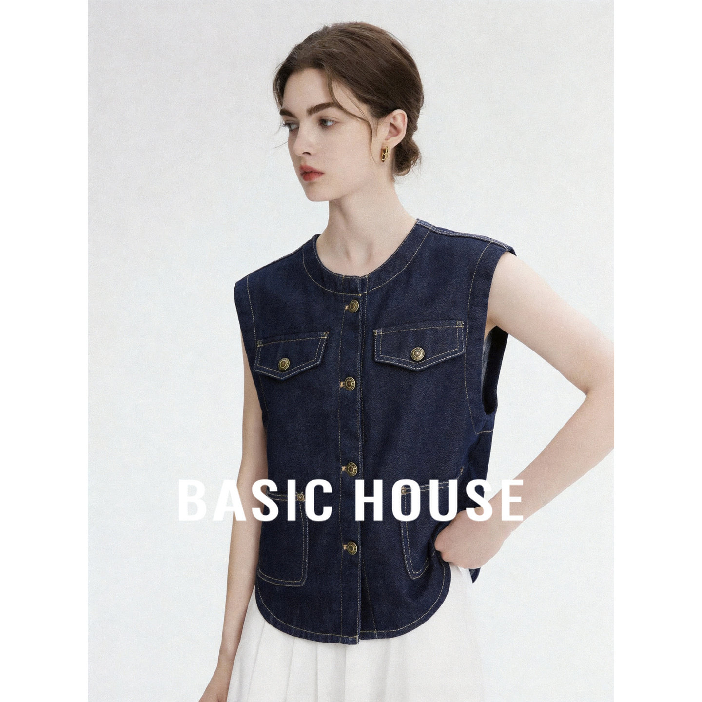 Basic House/百家好深蓝色复古无袖牛仔马甲女2026夏圆领马甲外套
