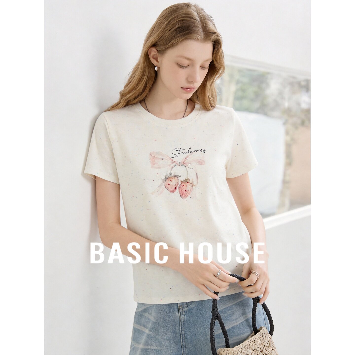 Basic House/百家好2026新款草莓印花短袖T恤女夏圆领舒适百搭