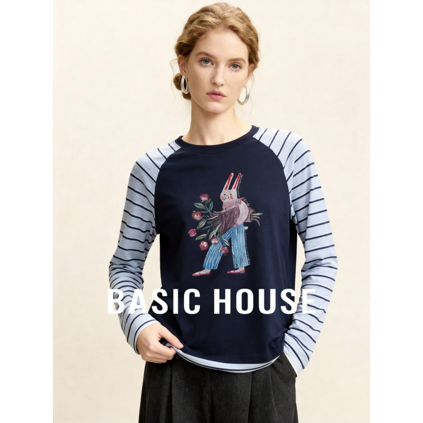 Basic House/百家好韩系复古蓝色条纹拼接长袖T恤女卡通印花上衣