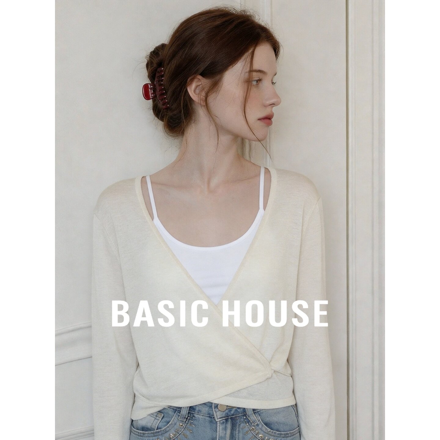 Basic House/百家好奶白色V领交叉针织衫女白色防晒罩衫长袖上衣