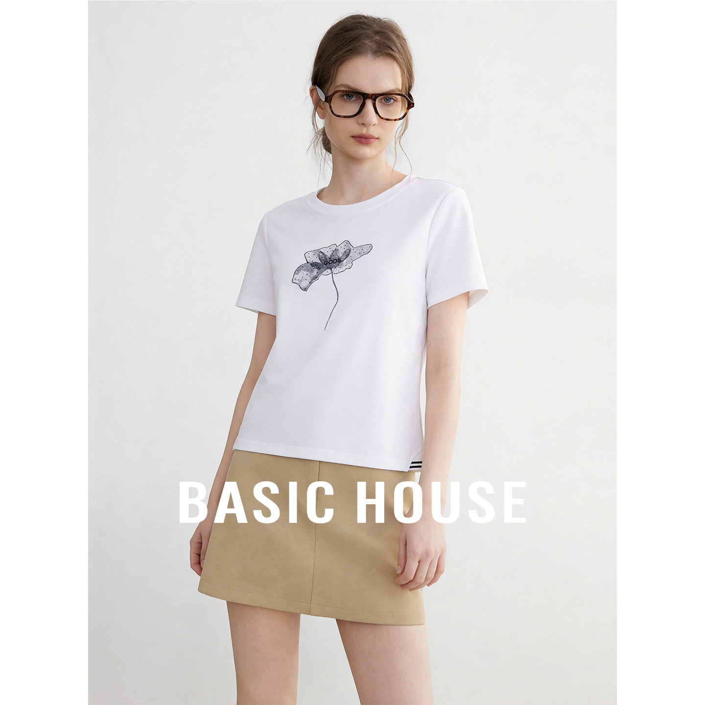 Basic House/百家好2026春夏白色印花短袖T恤女宽松显瘦短款上衣