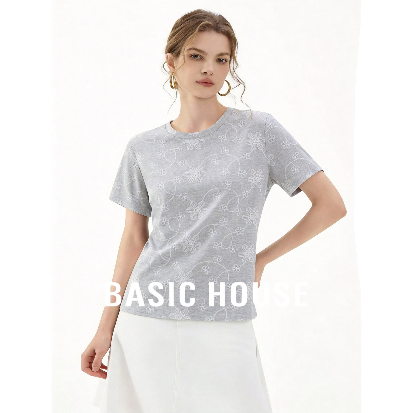 Basic House/百家好灰色圆领图案设计感短袖T恤女夏舒适百搭上衣