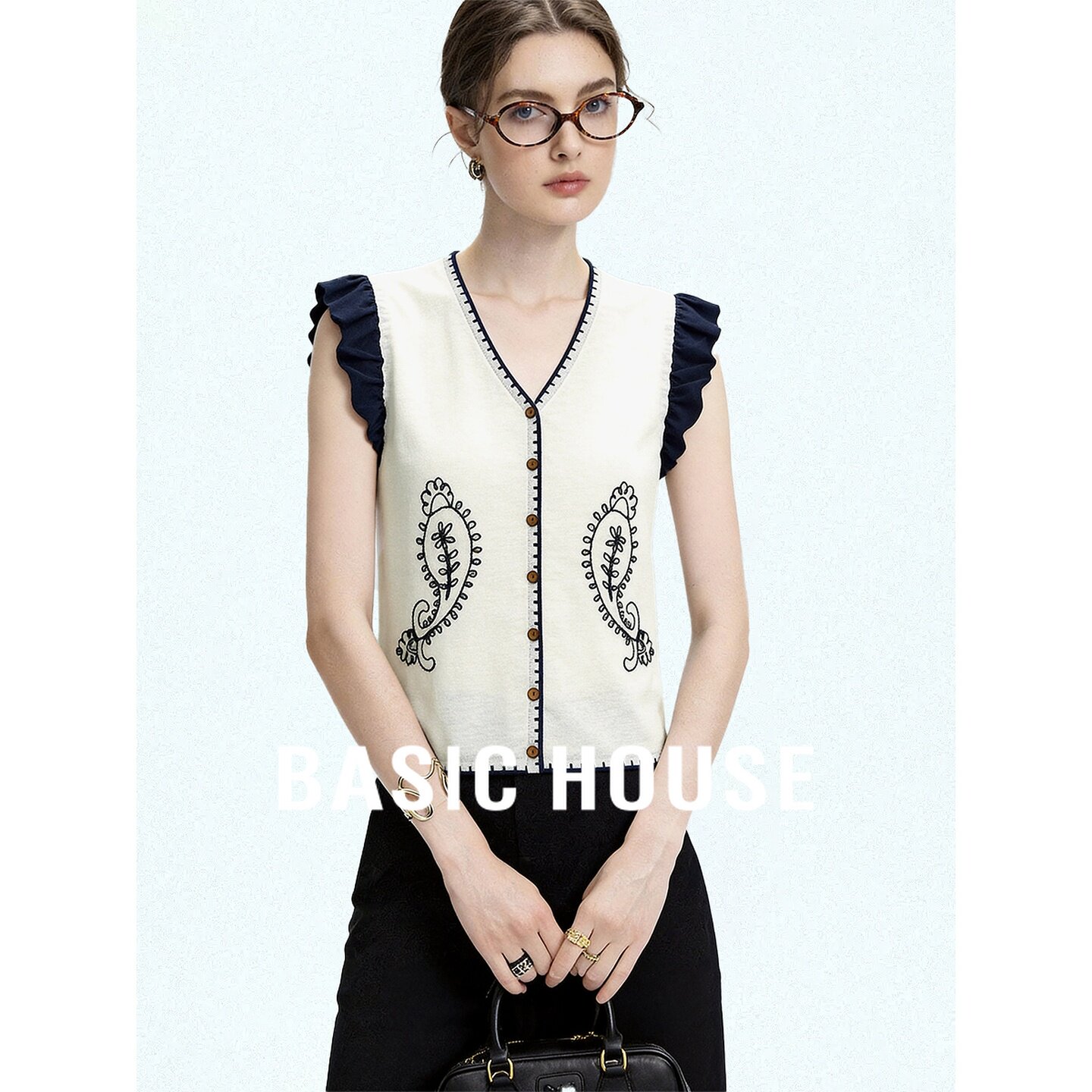 Basic House/百家好V领木耳边无袖针织马甲女米杏外穿背心上衣