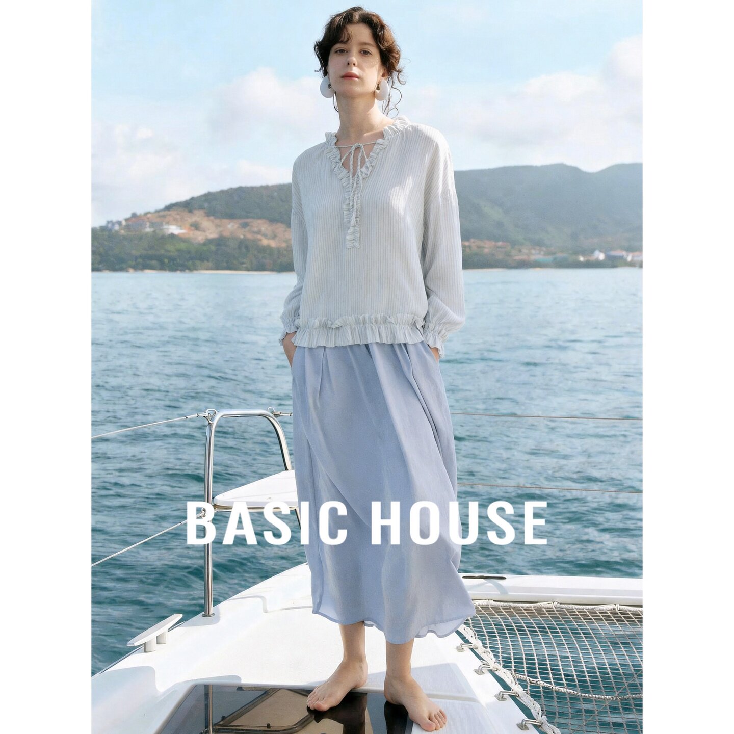 Basic House/百家好蓝条纯棉V领系带衬衫女夏长袖设计感气质上衣