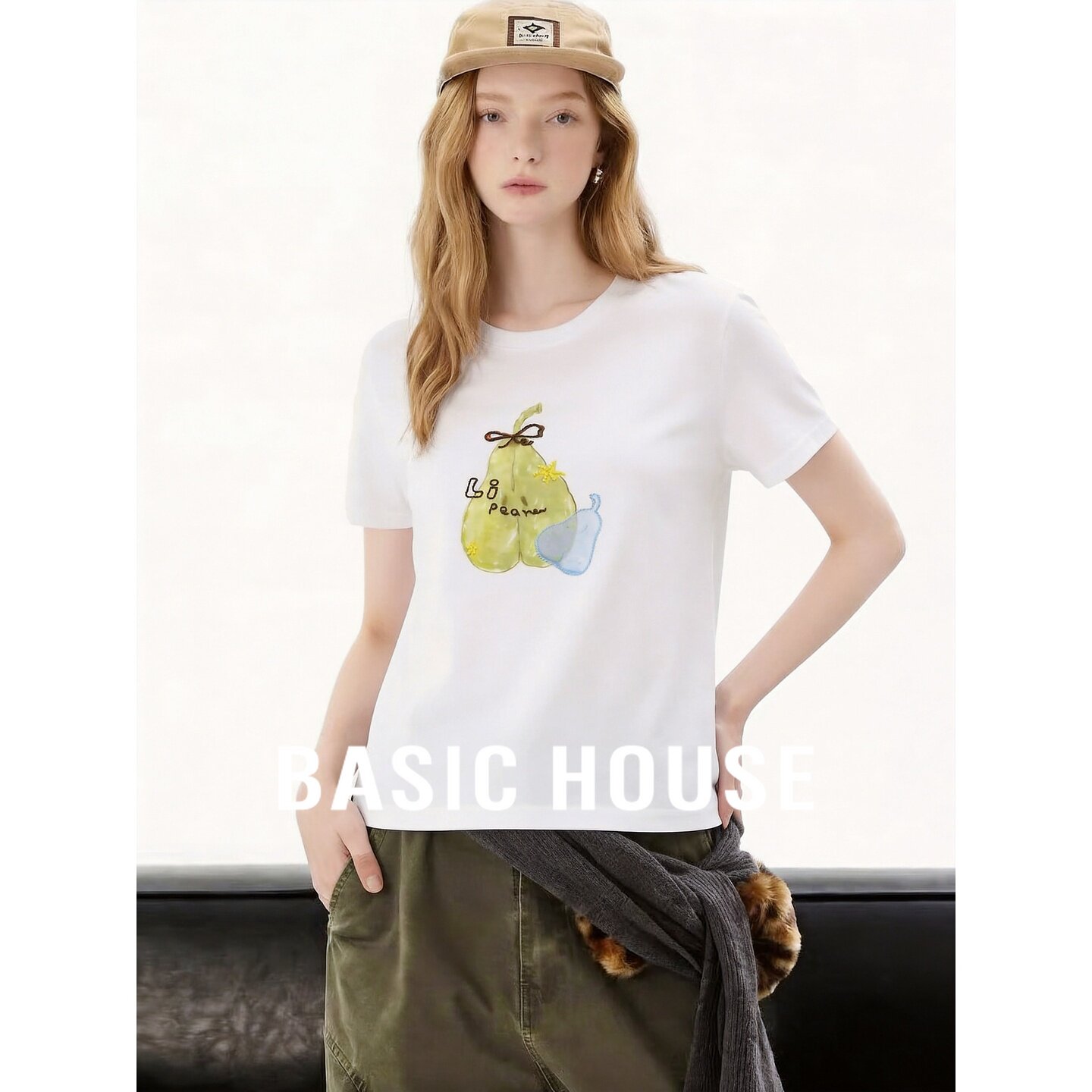Basic House/百家好韩系简约白色梨子印花短袖T恤女百搭洋气上衣
