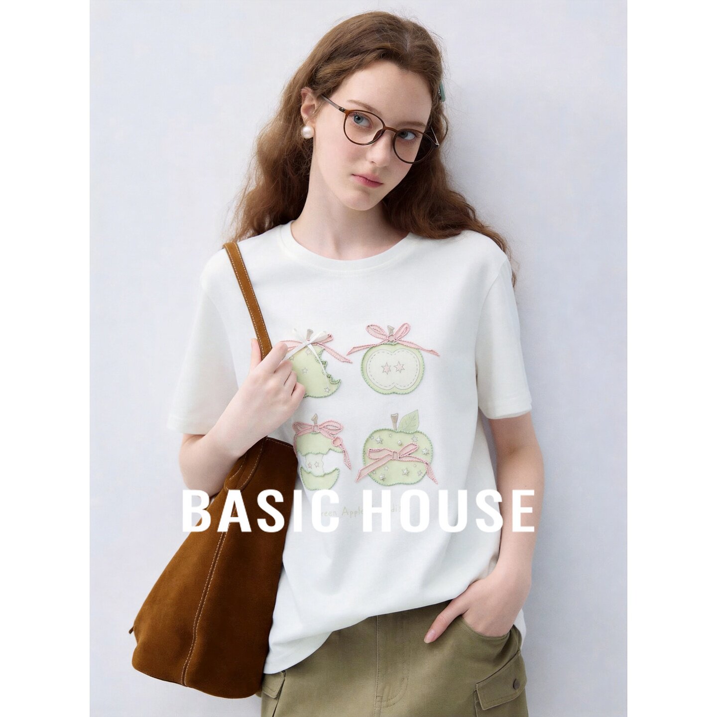Basic House/百家好夏日可爱苹果图案T恤女短袖宽松显瘦韩系休闲