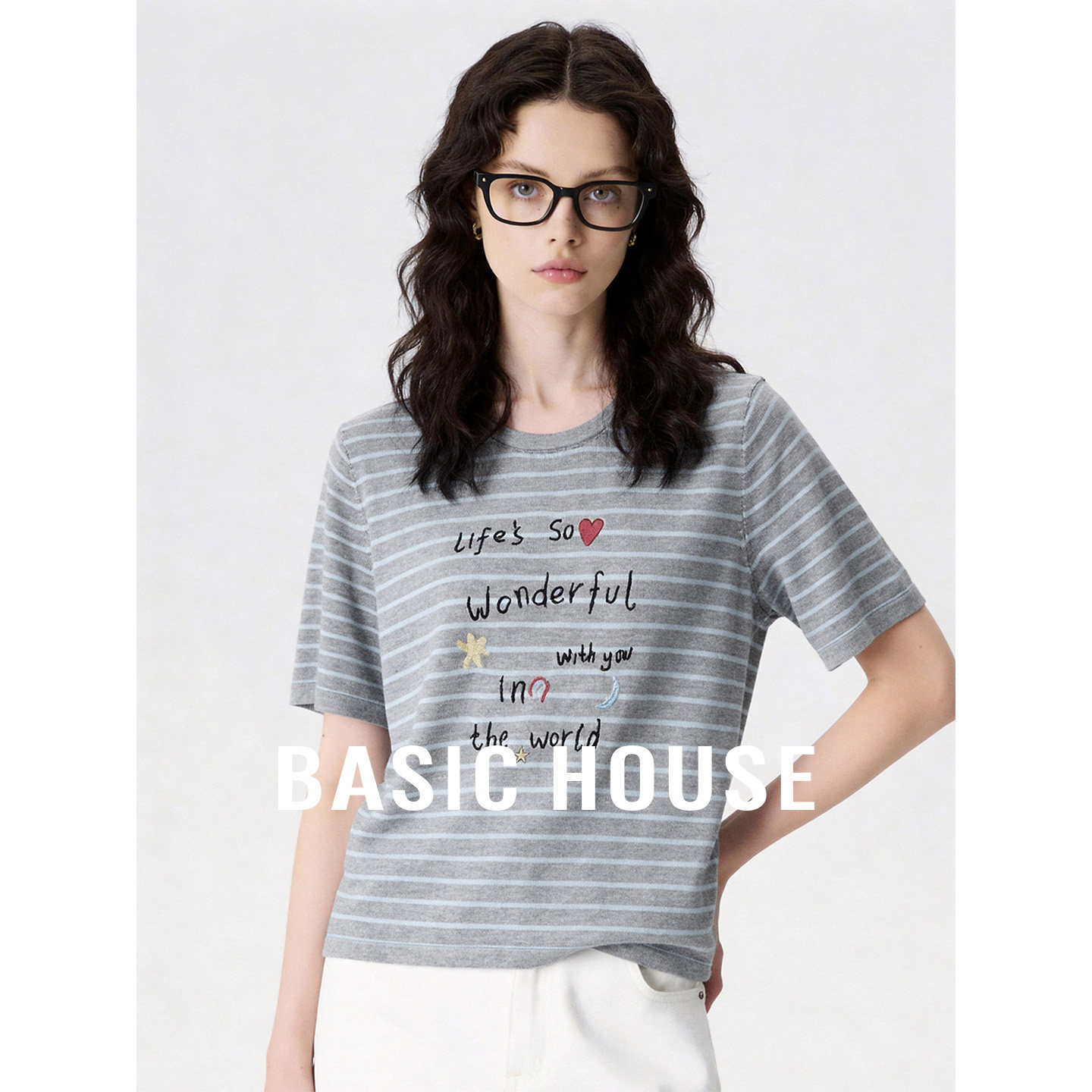 Basic House/百家好灰色撞色条纹设计短袖针织衫女26夏季刺绣上衣