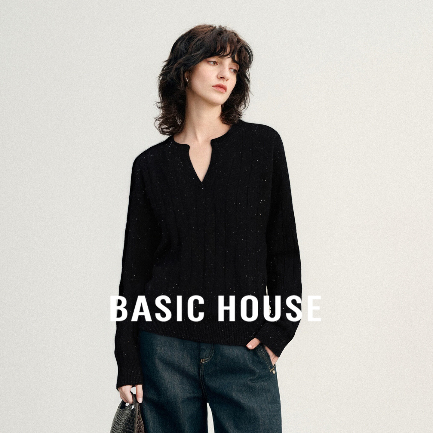 Basic House/百家好高级感纯色绞花纹剪刀领羊毛衫减龄气质毛衣女