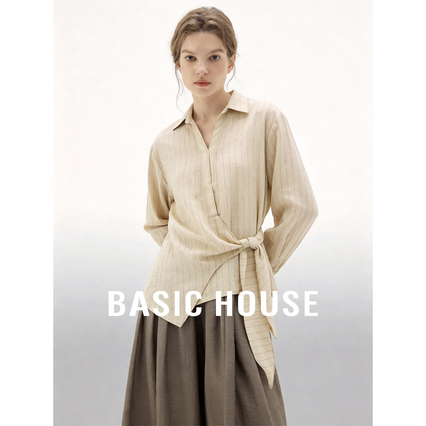 Basic House/百家好卡其色不规则条纹长袖衬衫女秋季通勤百搭上衣