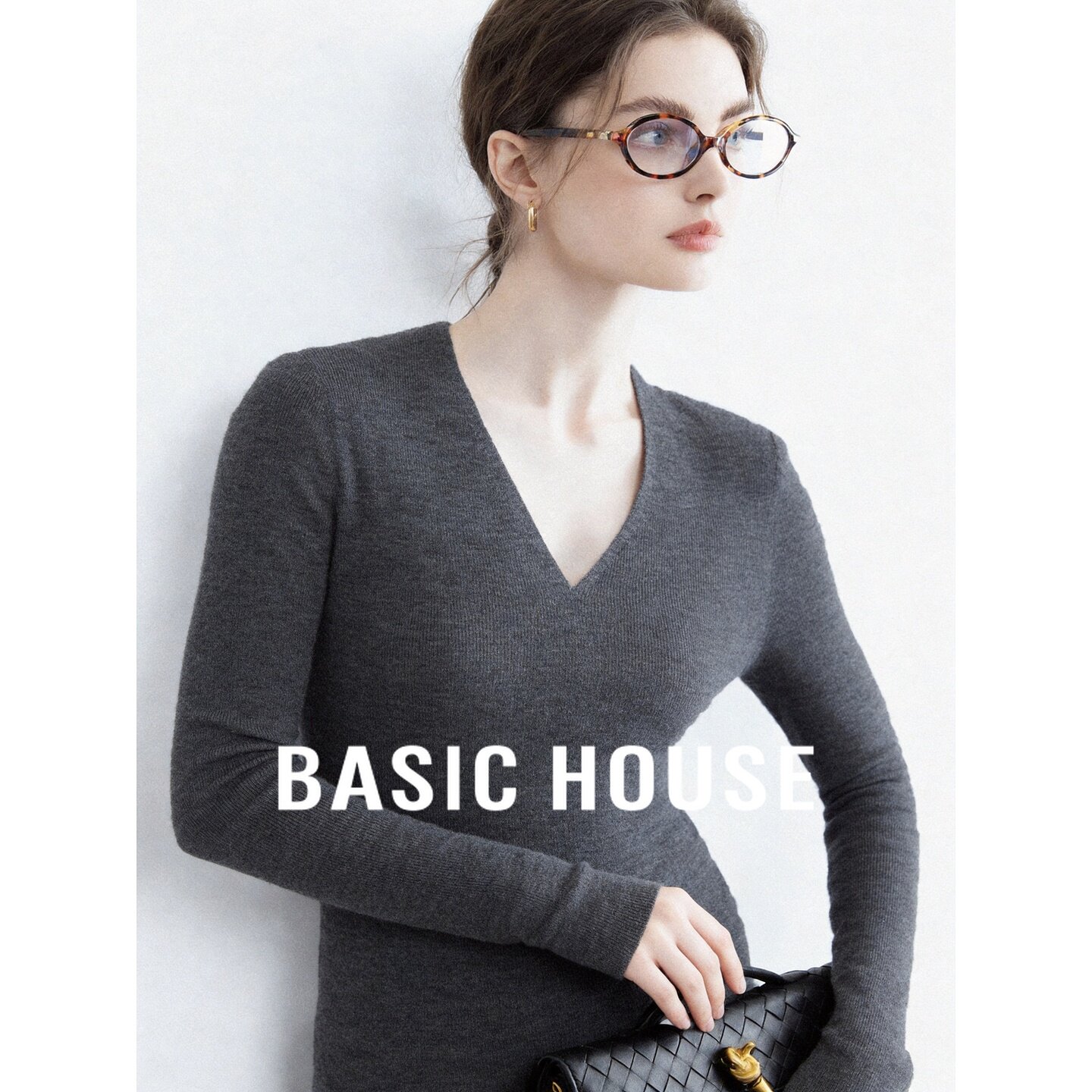 Basic House/百家好高级感V领长袖羊毛针织衫女修身轻熟风毛衣