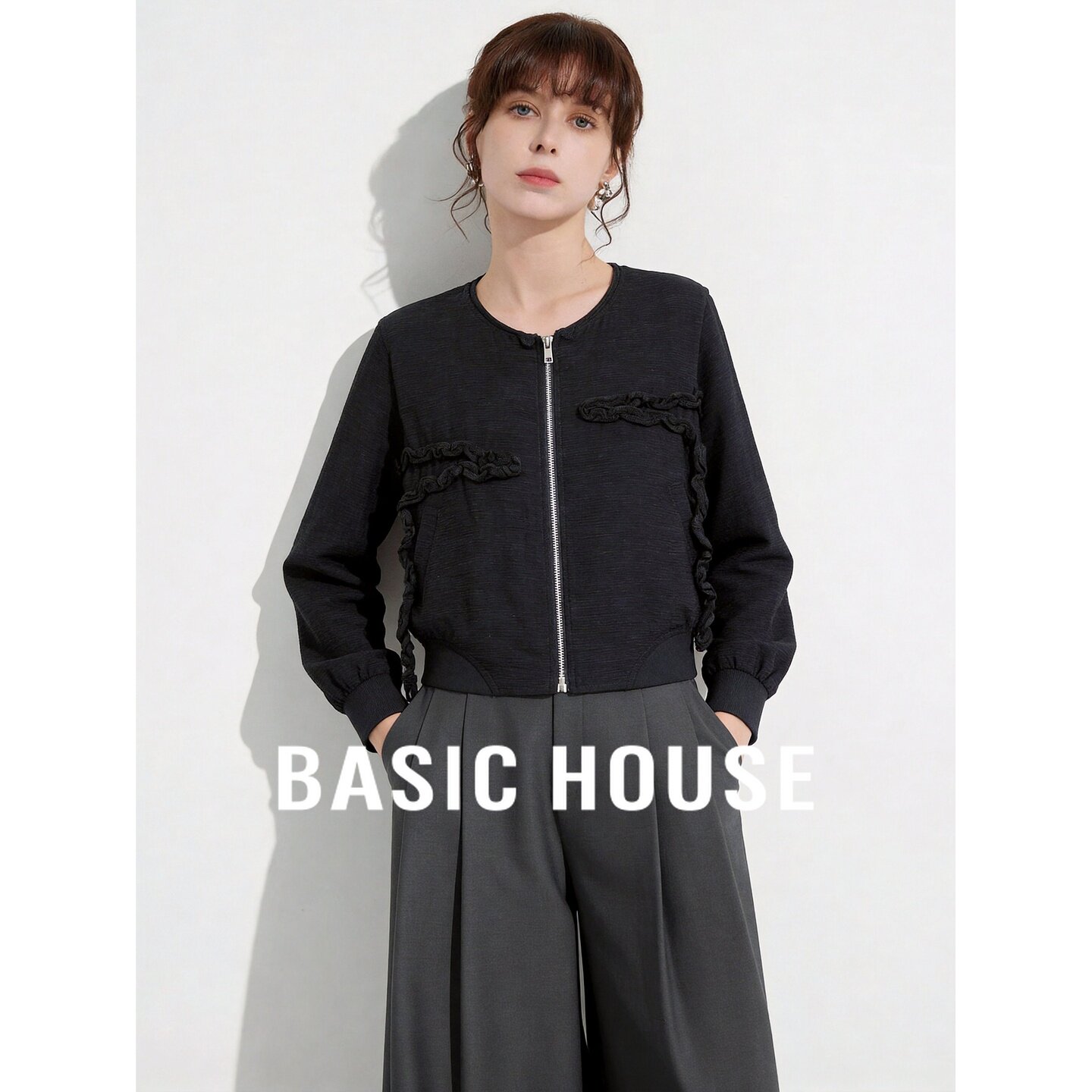 Basic House/百家好2026秋季黑色荷叶边宽松短款长袖女新款短外套