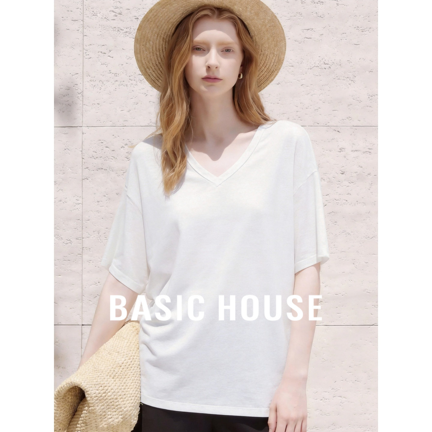 Basic House/百家好深V领亚麻上衣女夏慵懒风宽松显瘦百搭短袖T恤
